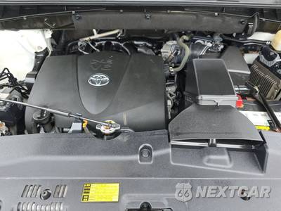 2019 Toyota Highlander LE - zdjęcie 15 z 32 - miniatura
