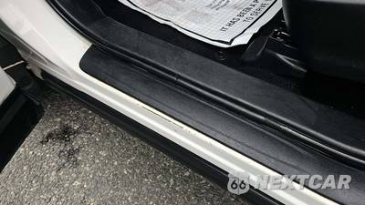 2019 Toyota Highlander LE - zdjęcie 23 z 32 - miniatura