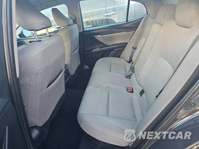 2025 Toyota Camry LE - zdjęcie 13 z 22 - miniatura