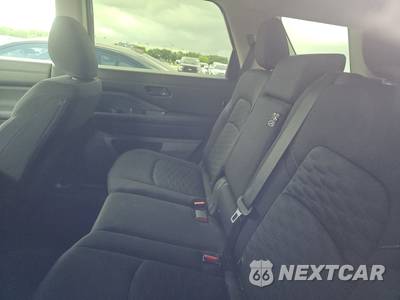 2024 Nissan Pathfinder SV - zdjęcie 13 z 17 - miniatura