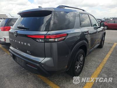 2024 Nissan Pathfinder SV - zdjęcie 4 z 17 - miniatura
