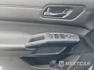 2024 Nissan Pathfinder SV - zdjęcie 9 z 17 - miniatura
