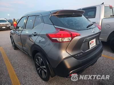 2019 Nissan Kicks SR - zdjęcie 6 z 19 - miniatura