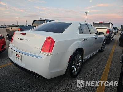 2018 Chrysler 300 Limited - zdjęcie 4 z 17 - miniatura
