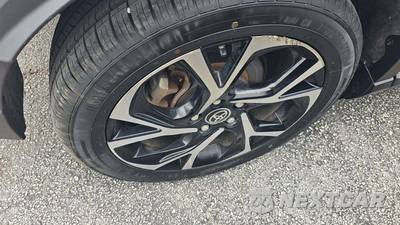 2021 Toyota C-HR XLE - zdjęcie 23 z 25 - miniatura