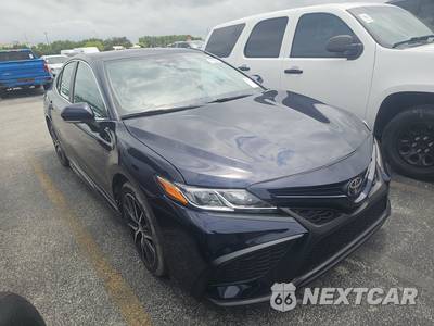 2022 Toyota Camry SE - zdjęcie 3 z 17 - miniatura