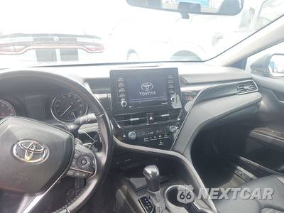 2022 Toyota Camry SE - zdjęcie 11 z 17 - miniatura