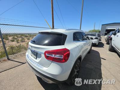 2017 Mercedes-Benz GLA 250 - zdjęcie 4 z 21 - miniatura