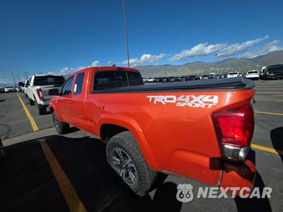 2017 Toyota Tacoma TRD Sport Extended Cab Long Bed w/Rear Doors - zdjęcie 6 z 17 - miniatura