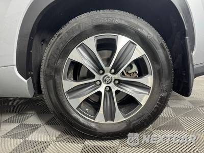 2021 Toyota Highlander XLE - zdjęcie 47 z 49 - miniatura