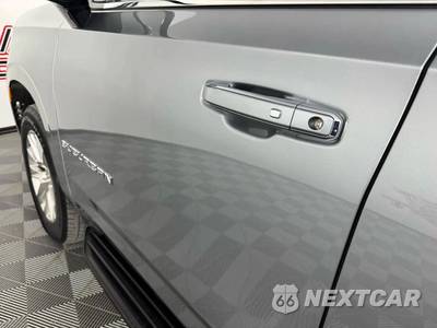 2024 Chevrolet Suburban Premier 1LZ - zdjęcie 23 z 50 - miniatura