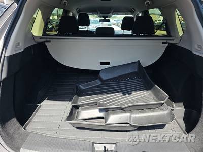 2024 Nissan Rogue SV - zdjęcie 17 z 20 - miniatura