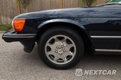 1986 Mercedes-Benz 560 SL Convertible - zdjęcie 29 z 50 - miniatura