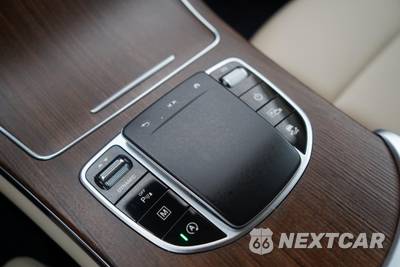 2022 Mercedes-Benz GLC 300 4MATIC - zdjęcie 41 z 50 - miniatura