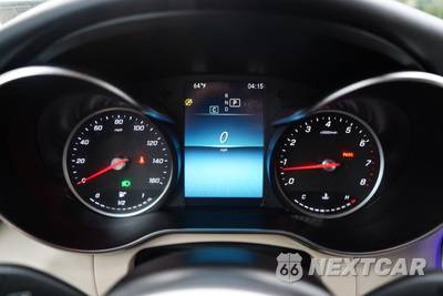 2022 Mercedes-Benz GLC 300 4MATIC - zdjęcie 28 z 50 - miniatura