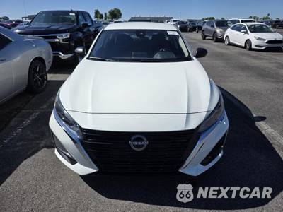 2025 Nissan Altima SV - zdjęcie 9 z 31 - miniatura