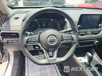 2021 Nissan Altima SR - zdjęcie 16 z 27 - miniatura