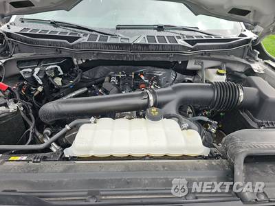 2025 Ford F-150 XLT Crew Cab Short Bed - zdjęcie 15 z 26 - miniatura