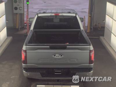 2025 Ford F-150 XLT Crew Cab Short Bed - zdjęcie 5 z 26 - miniatura