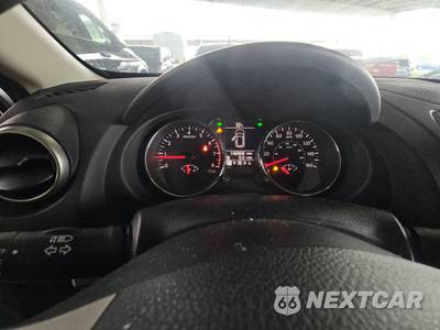 2011 Nissan Rogue SV - zdjęcie 12 z 32 - miniatura