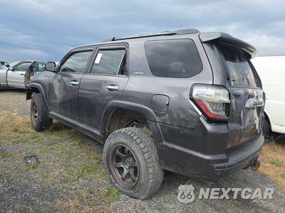 2013 Toyota 4Runner SR5 - zdjęcie 4 z 8 - miniatura