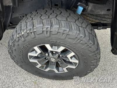 2017 Toyota Tacoma TRD Off-Road Crew Cab Medium Bed - zdjęcie 43 z 49 - miniatura