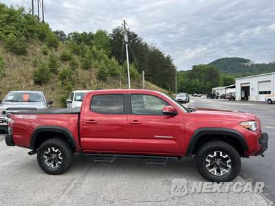 2017 Toyota Tacoma TRD Off-Road Crew Cab Medium Bed - zdjęcie 9 z 49 - miniatura