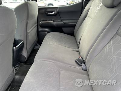 2017 Toyota Tacoma TRD Off-Road Crew Cab Medium Bed - zdjęcie 38 z 49 - miniatura