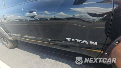 2017 Nissan TITAN S Crew Cab Short Bed - zdjęcie 15 z 17 - miniatura