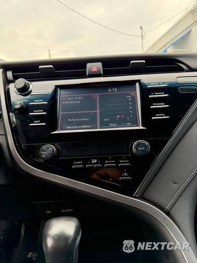 2020 Toyota Camry SE - zdjęcie 19 z 20 - miniatura