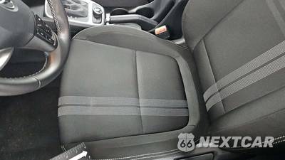 2025 Hyundai Venue SEL - zdjęcie 12 z 13 - miniatura