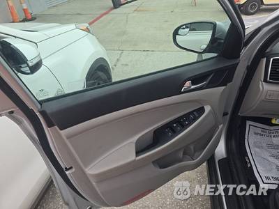 2019 Hyundai Tucson SE - zdjęcie 9 z 18 - miniatura