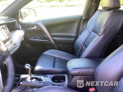 2016 Toyota RAV4 SE - zdjęcie 19 z 26 - miniatura