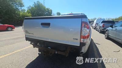 2012 Toyota Tacoma Extended Cab Medium Bed w/Rear Doors - zdjęcie 31 z 34 - miniatura