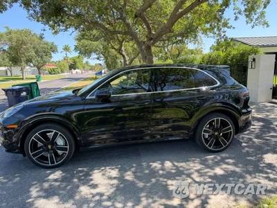 2019 Porsche Cayenne Turbo - zdjęcie 14 z 31 - miniatura