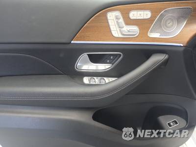 2025 Mercedes-Benz GLS 450 4MATIC - zdjęcie 9 z 20 - miniatura