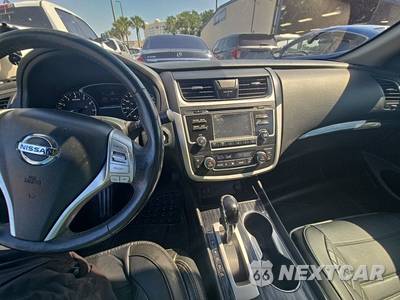 2017 Nissan Altima 2.5 SL - zdjęcie 11 z 21 - miniatura