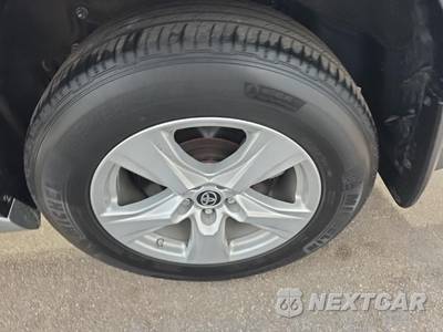 2023 Toyota Highlander LE - zdjęcie 11 z 23 - miniatura