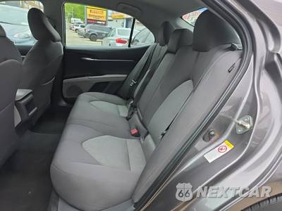2019 Toyota Camry LE - zdjęcie 16 z 28 - miniatura