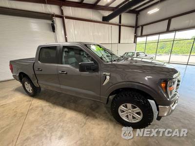 2023 Ford F-150 XLT Crew Cab Short Bed - zdjęcie 10 z 25 - miniatura