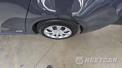 2023 Toyota Corolla Hybrid LE Sedan - zdjęcie 24 z 26 - miniatura