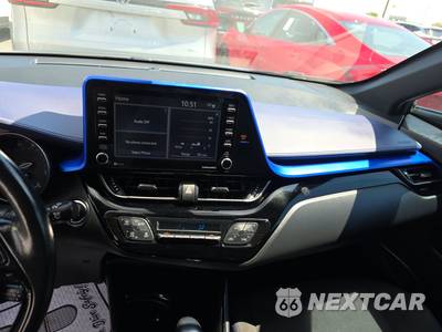 2022 Toyota C-HR XLE - zdjęcie 11 z 26 - miniatura