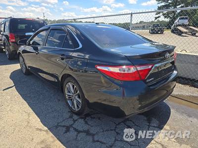 2016 Toyota Camry SE - zdjęcie 6 z 26 - miniatura
