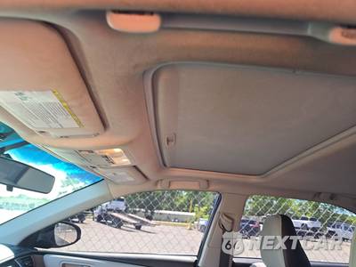 2016 Toyota Camry SE - zdjęcie 17 z 26 - miniatura