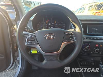 2018 Hyundai Accent SE - zdjęcie 10 z 23 - miniatura