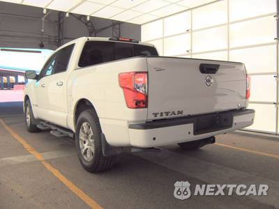 2021 Nissan TITAN SV Crew Cab Short Bed - zdjęcie 6 z 44 - miniatura