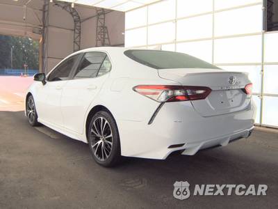2019 Toyota Camry SE - zdjęcie 6 z 42 - miniatura