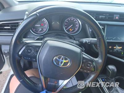 2019 Toyota Camry SE - zdjęcie 10 z 42 - miniatura