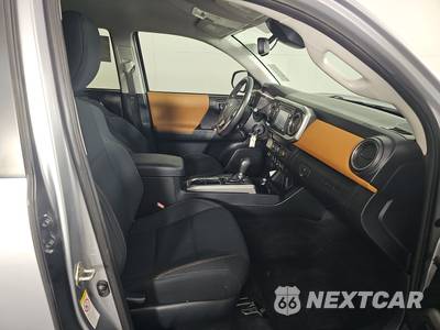 2019 Toyota Tacoma SR5 Crew Cab Medium Bed - zdjęcie 8 z 17 - miniatura