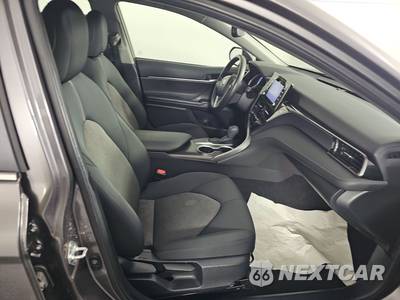 2024 Toyota Camry LE - zdjęcie 8 z 19 - miniatura